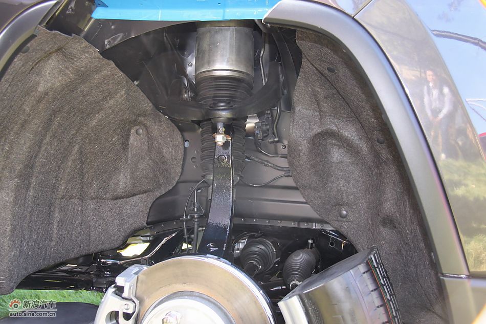 2011款大切诺基后悬架