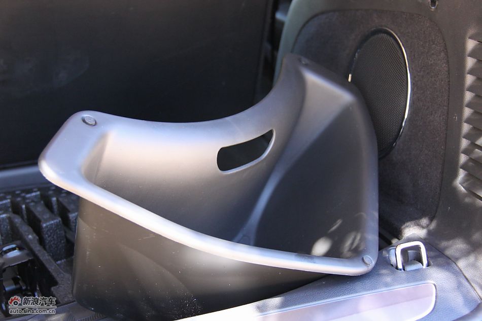 2011款大切诺基备胎