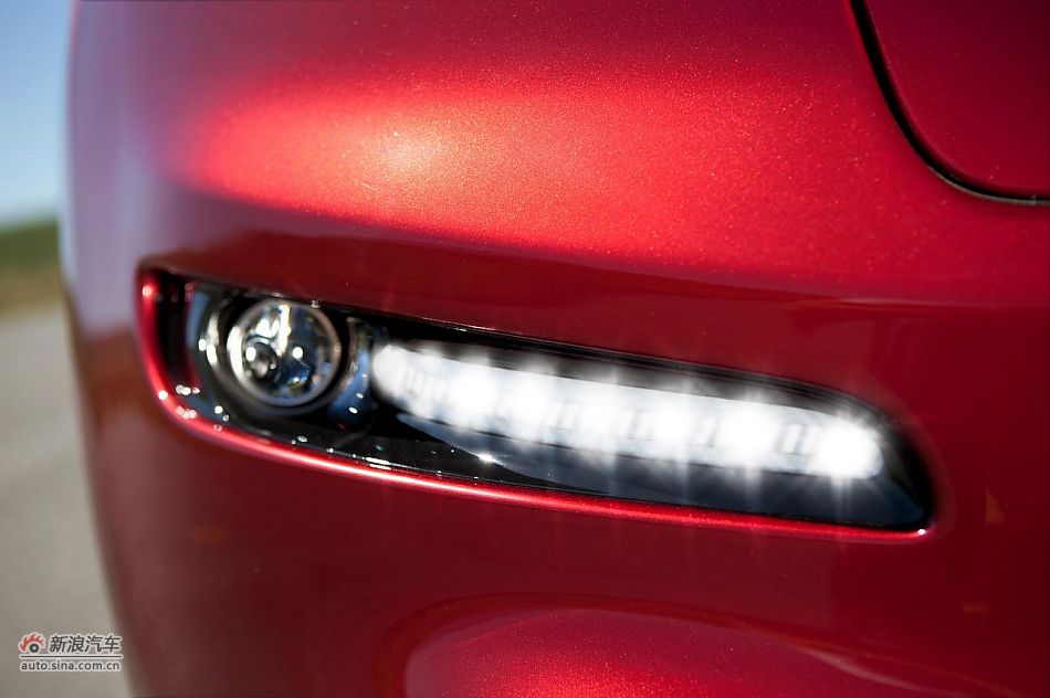 欧版Jeep大切诺基SRT8