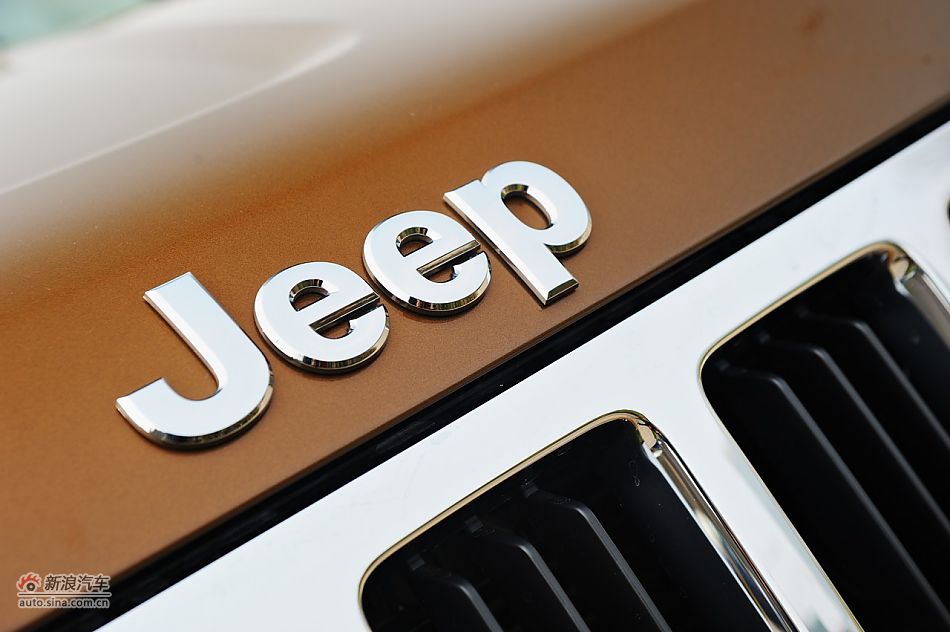 2011款全新Jeep大切诺基70周年纪念版