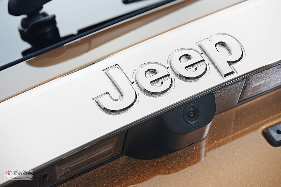 2011款全新Jeep大切诺基70周年纪念版