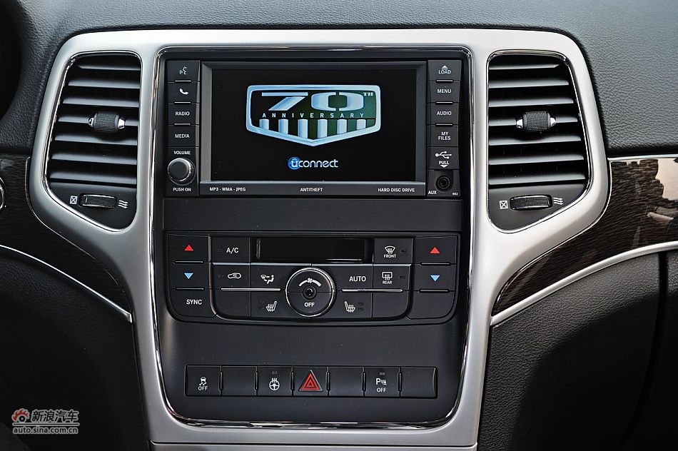 2011款全新Jeep大切诺基70周年纪念版