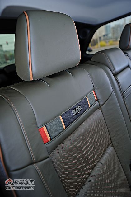 2011款全新Jeep大切诺基70周年纪念版