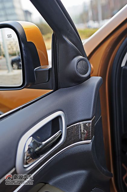 2011款全新Jeep大切诺基70周年纪念版