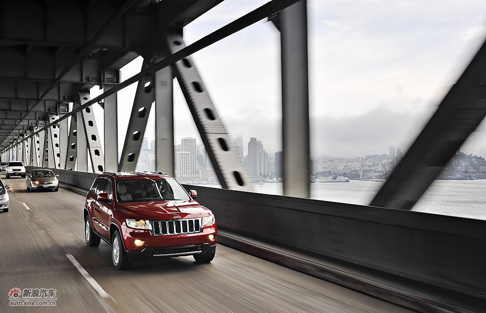 2011款大切诺基高清动态实拍