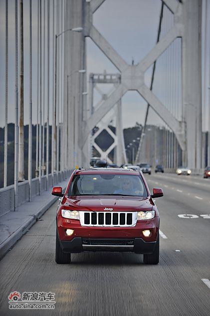 2011款大切诺基高清动态实拍