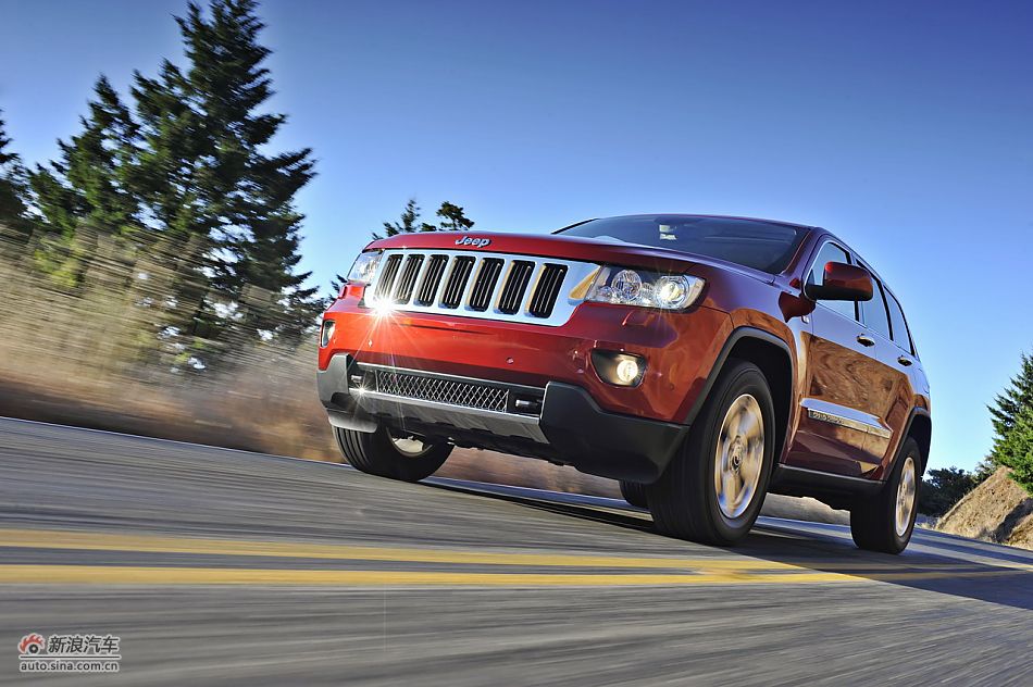2011款大切诺基高清动态实拍