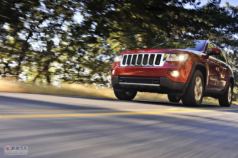 2011款大切诺基高清动态实拍