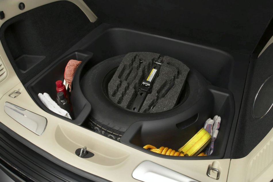 2011款Jeep大切诺基内饰图片