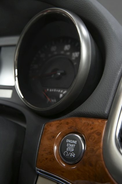 2011款Jeep大切诺基内饰图片