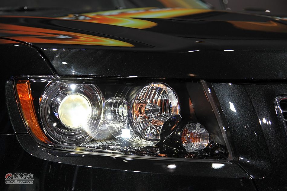 JEEP大切诺基SRT8