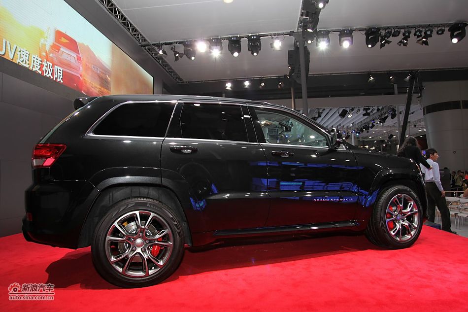 JEEP大切诺基SRT8