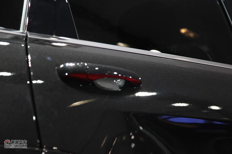 JEEP大切诺基SRT8