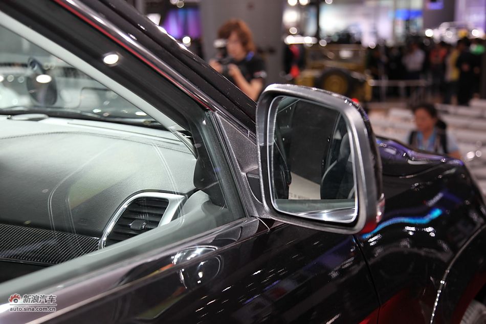 JEEP大切诺基SRT8