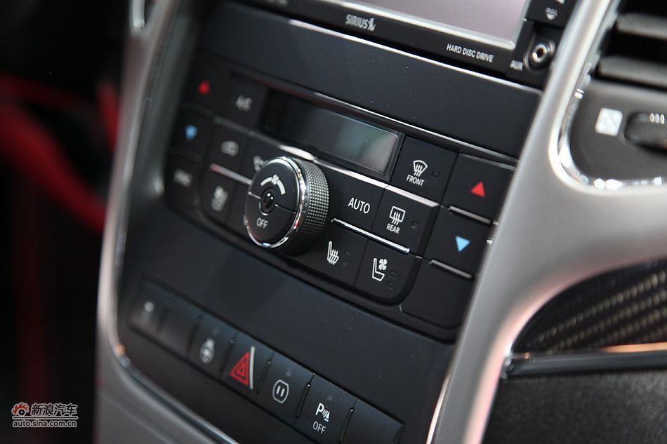 JEEP大切诺基SRT8