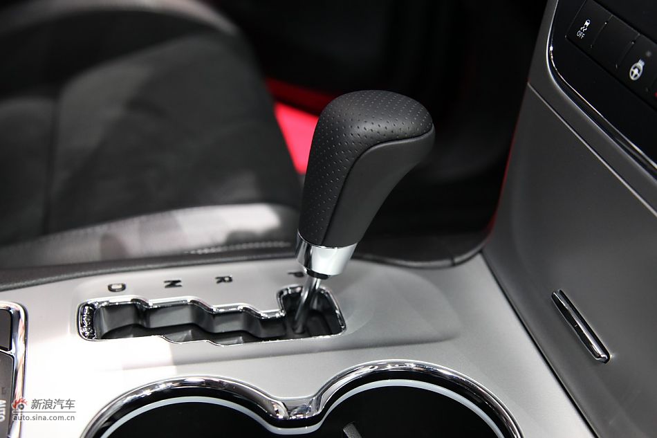 JEEP大切诺基SRT8