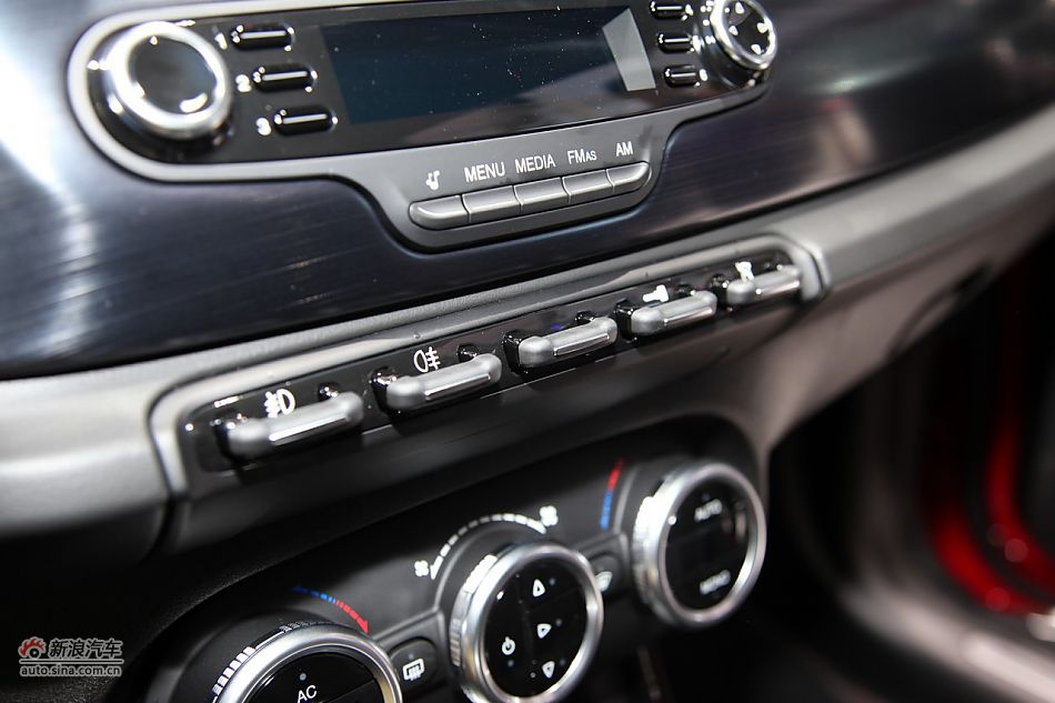 JEEP大切诺基SRT8