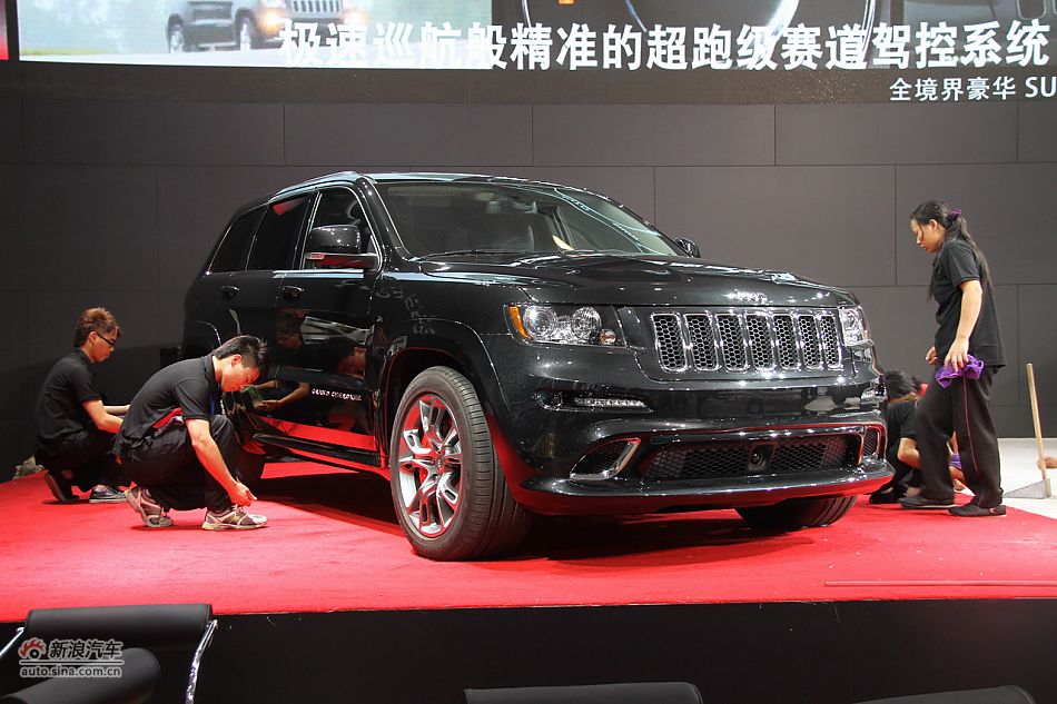 JEEP SRT8