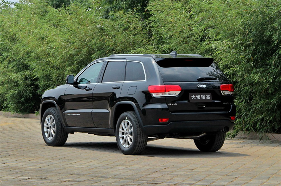 2014款 3.0L AT 舒适导航版 外观