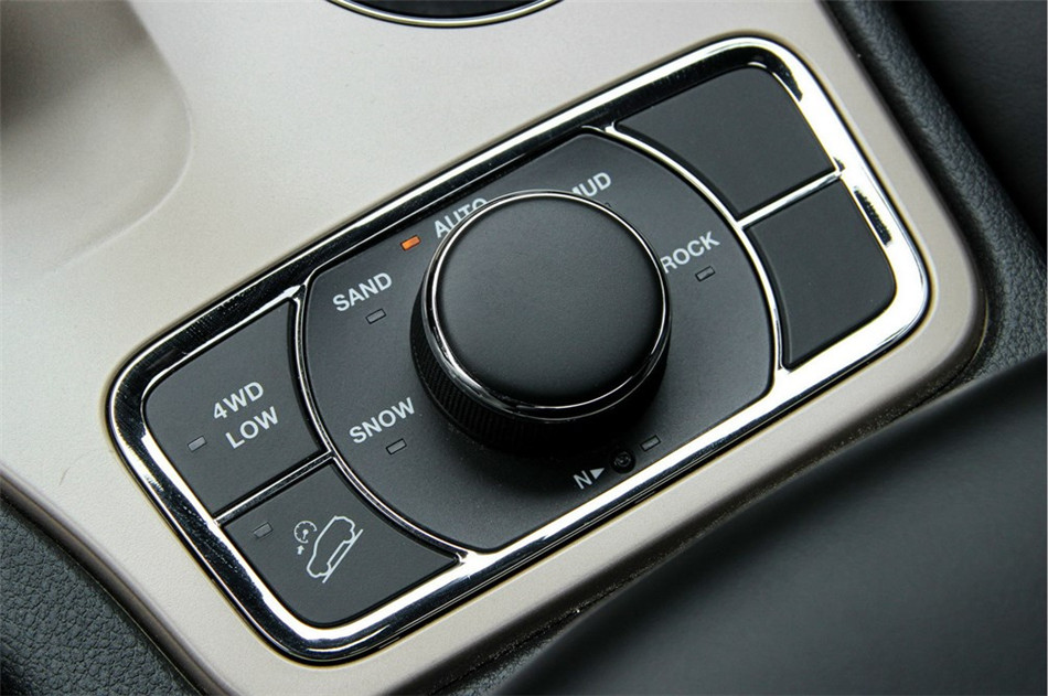 2014款 3.0L AT 舒适导航版 内饰