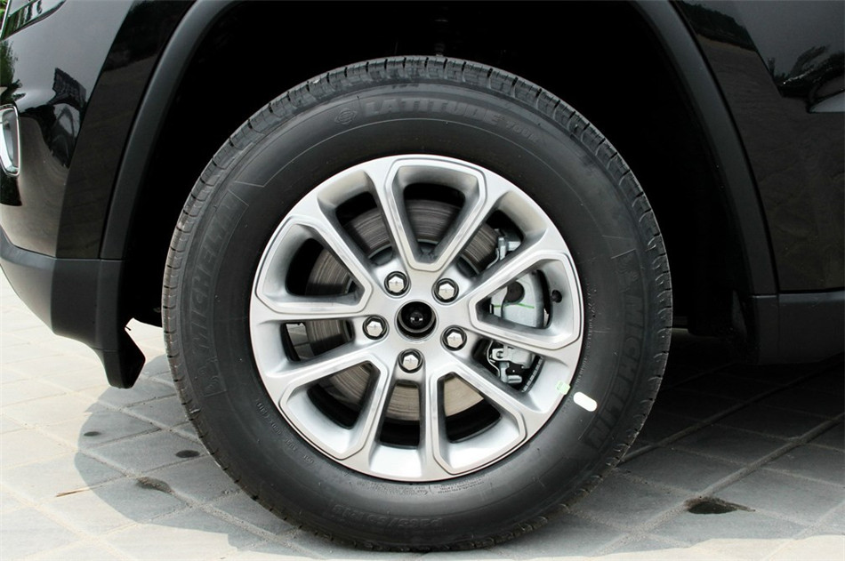 2014款 3.0L AT 舒适导航版 其他