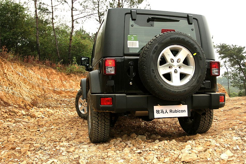 牧马人Rubicon外观图片