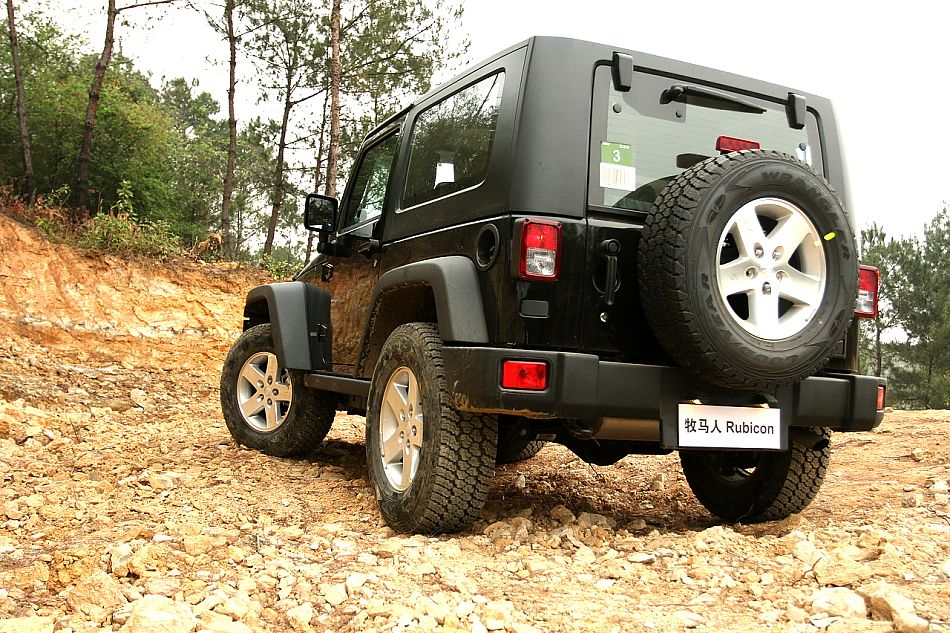 牧马人Rubicon外观图片