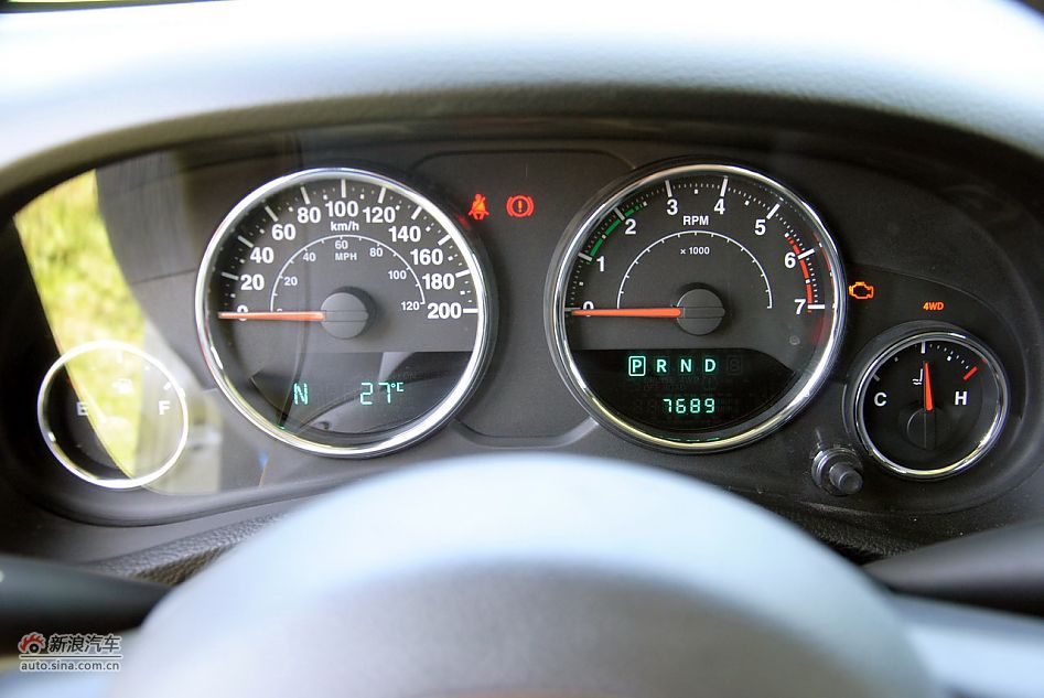 2011款吉普牧马人