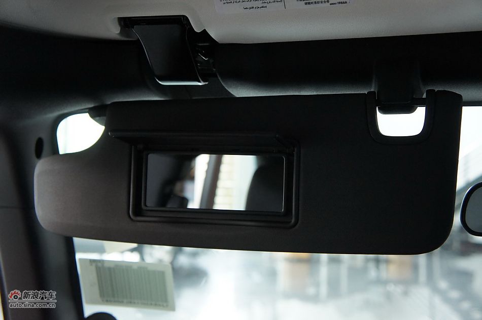 2011款吉普牧马人Sahara四门款