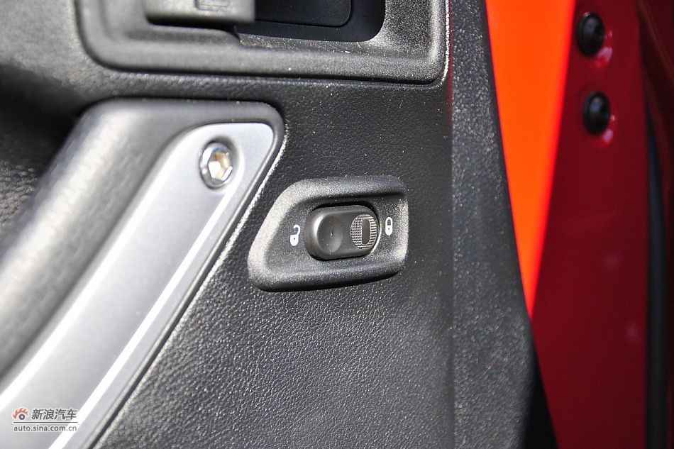 2011款牧马人Sahar两门版