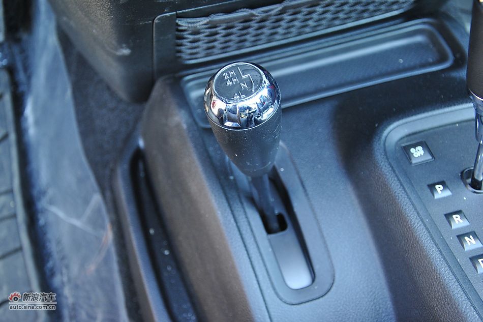 2011款牧马人Sahar两门版