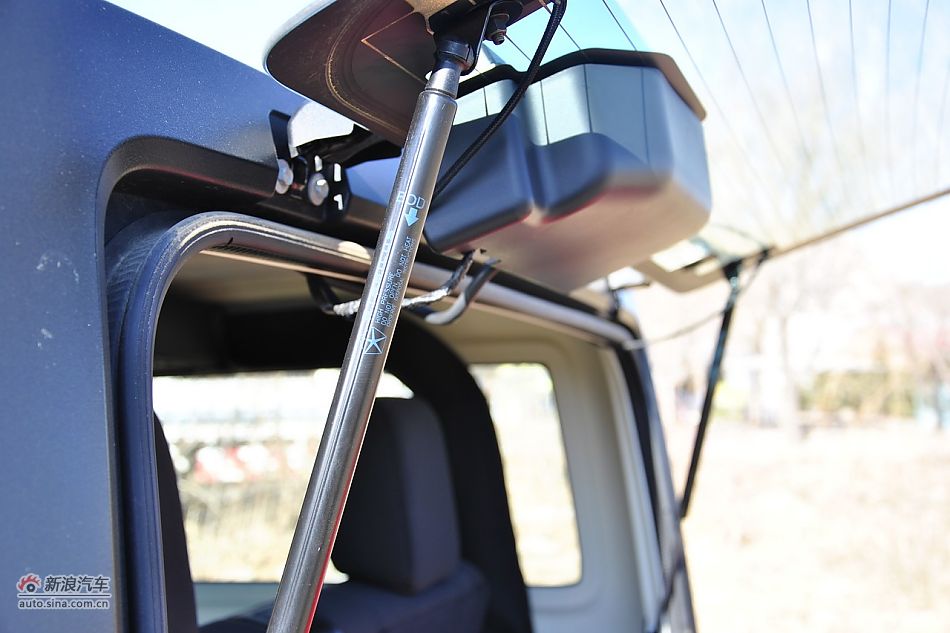 2011款牧马人Sahar两门版