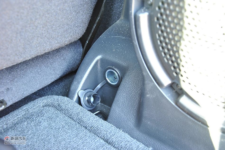 2011款牧马人Sahar两门版