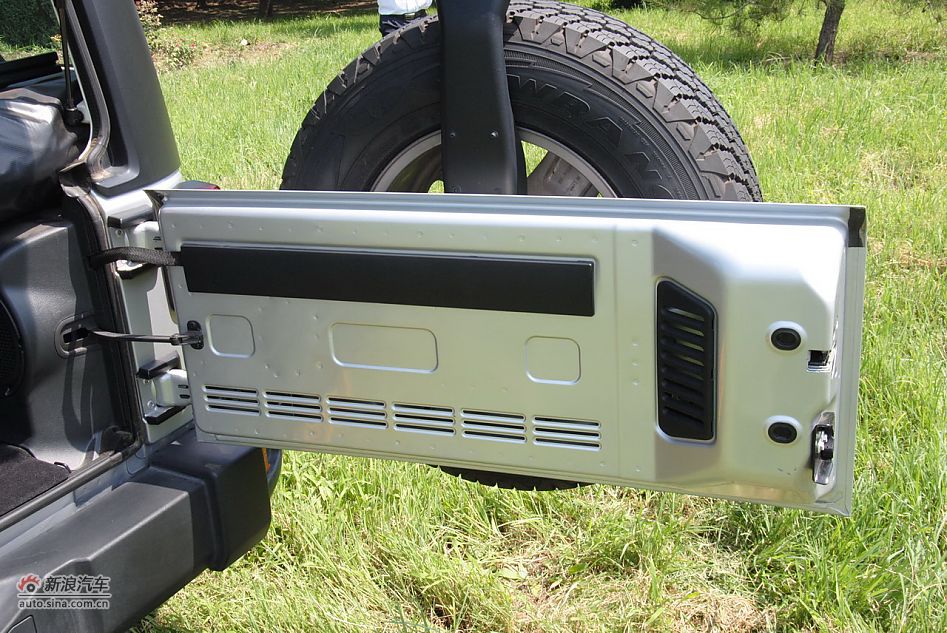 2011款吉普牧马人