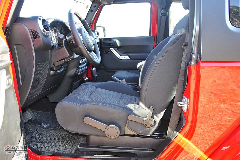 2011款牧马人Sahar两门版