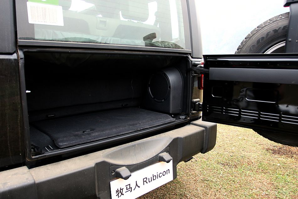 牧马人Rubicon内饰图片