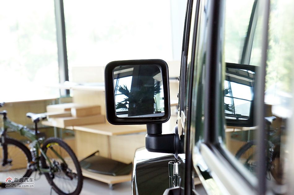 2011款吉普牧马人Sahara四门款