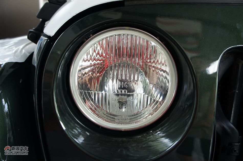 2011款吉普牧马人Sahara四门款