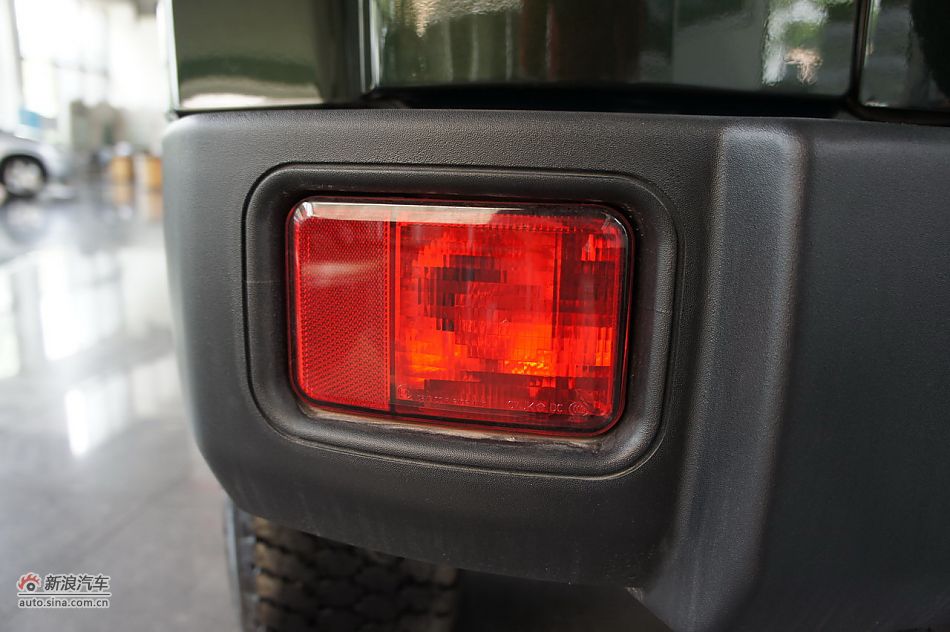 2011款吉普牧马人Sahara四门款