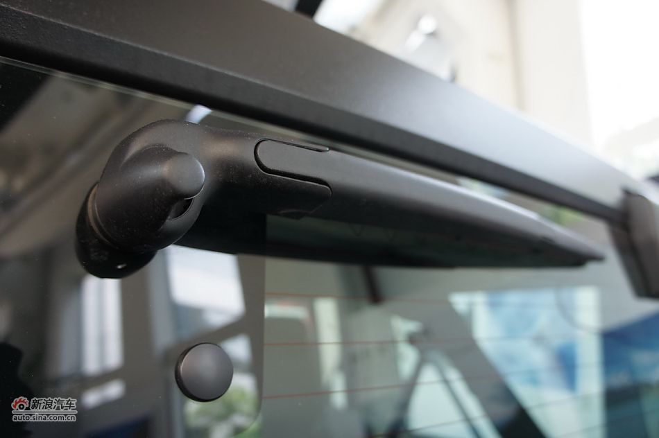 2011款吉普牧马人Sahara四门款