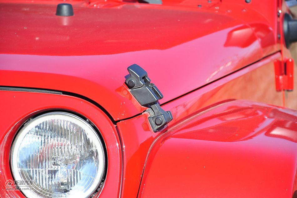 2011款牧马人Sahar两门版