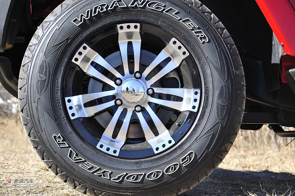 2011款牧马人Sahar两门版