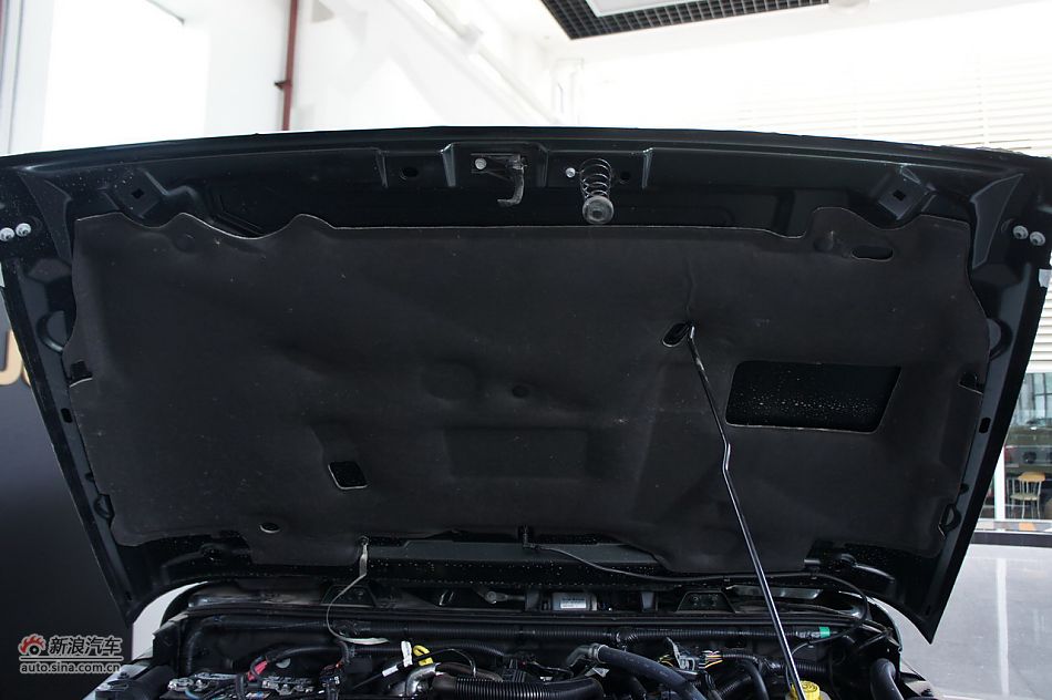 2011款吉普牧马人Sahara四门款