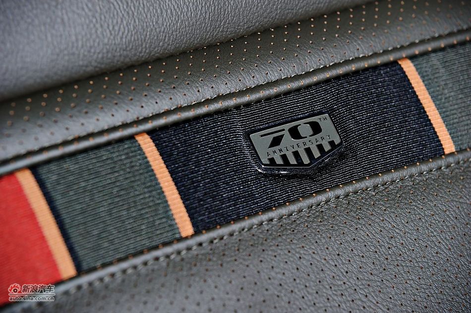 2011款牧马人70周年限量版