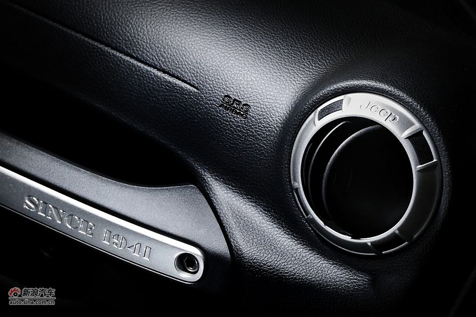 2011款牧马人70周年限量版