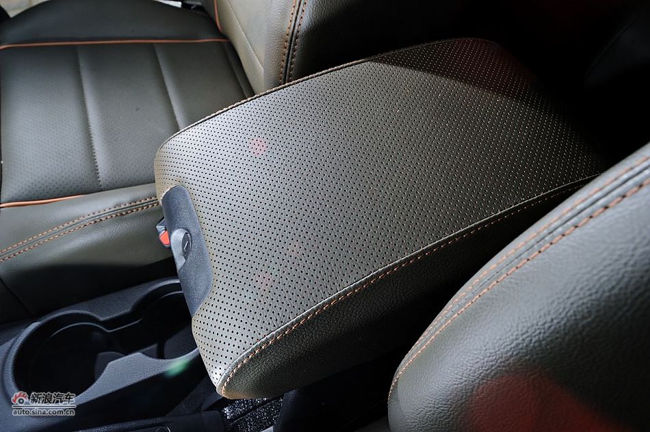 2011款牧马人70周年限量版