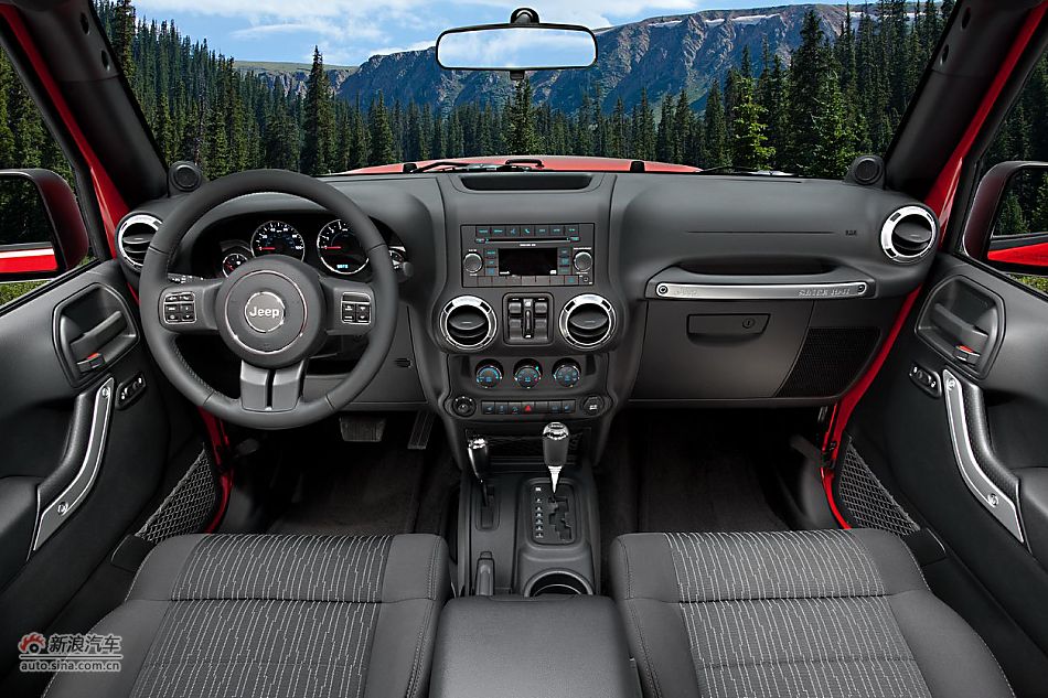 2011款Jeep牧马人内饰