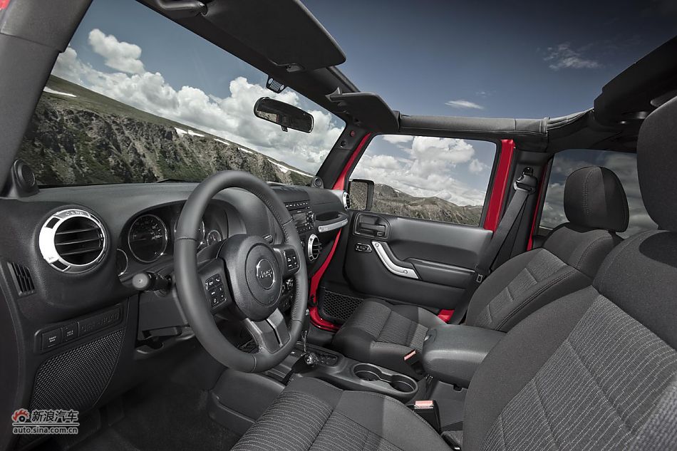2011款Jeep牧马人内饰