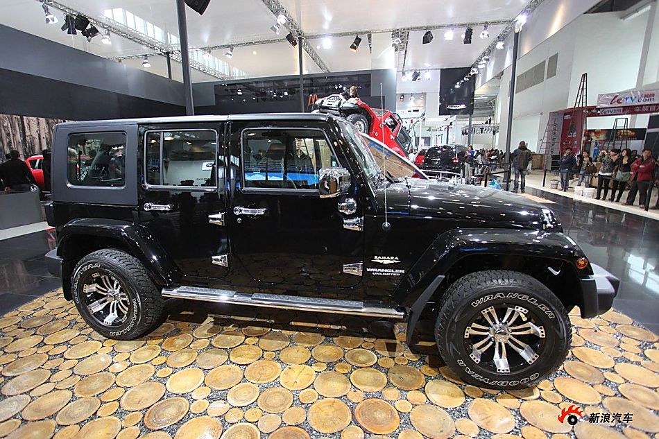 JEEP牧马人撒哈拉