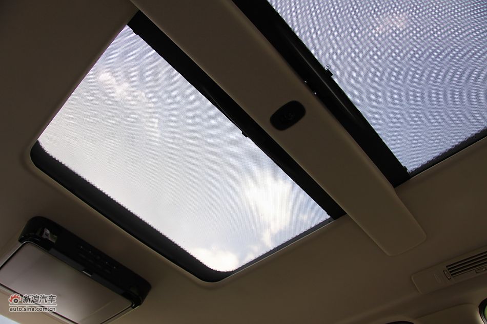 2011款奔驰唯雅诺-内饰